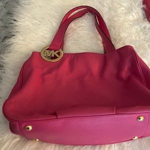 Beautiful pink Michael Kors handbag.